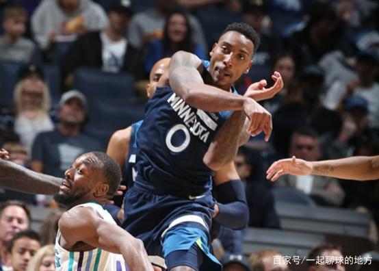 马赛发布备战花絮，今夜防线松动，全明星赛任务艰巨，控场能力受关注